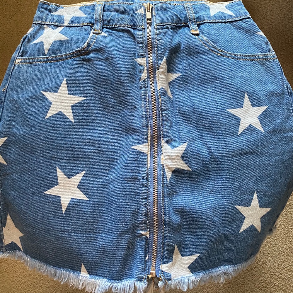 Le Lis Star Denim Skirt